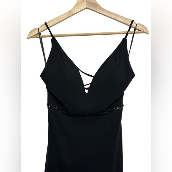 Nina Canacci Plunge V-Neck Crisscross Back Prom Evening Gown Black Size 4 - Picture 6 of 15